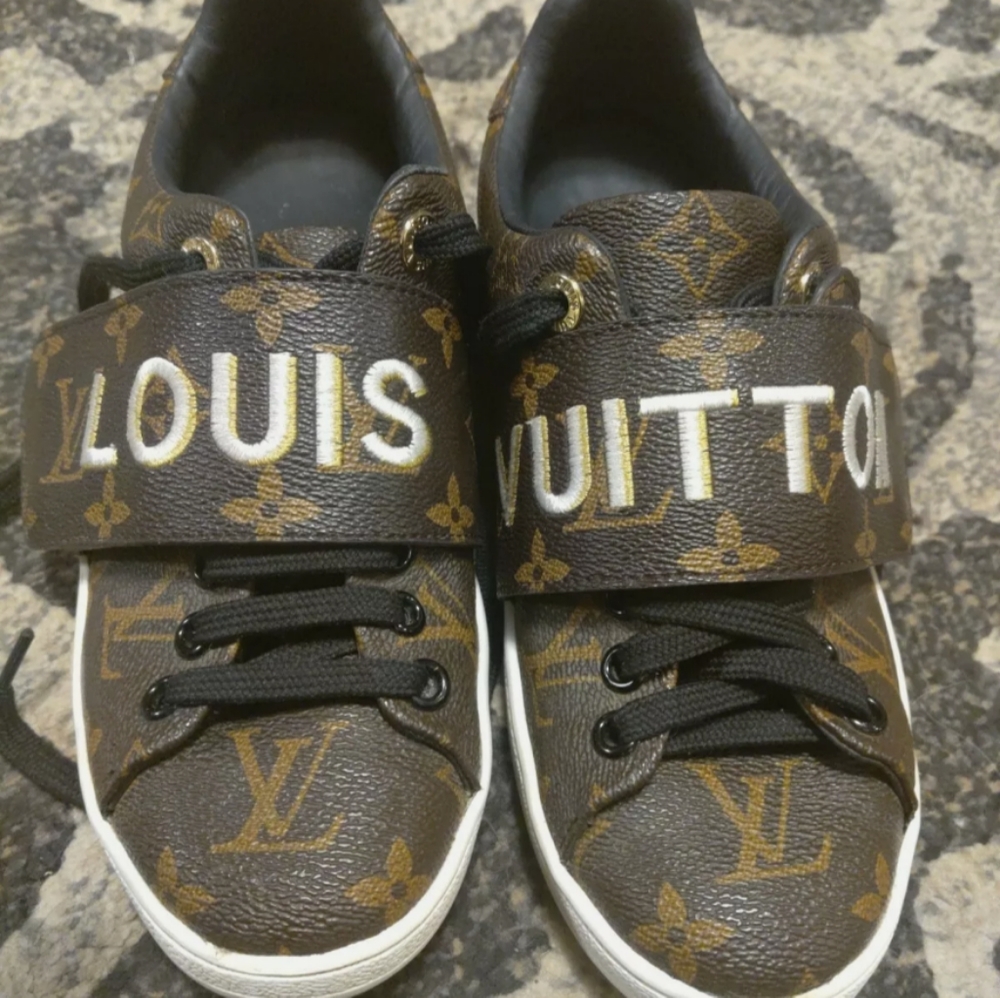 LOUIS VUITTON leather monogram Sneakers 35 US 5